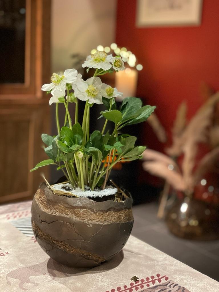 Christelle Creiche Céramique | Entrain de faire de la céramique | Christelle Creiche Céramiste Bullion Yvelines